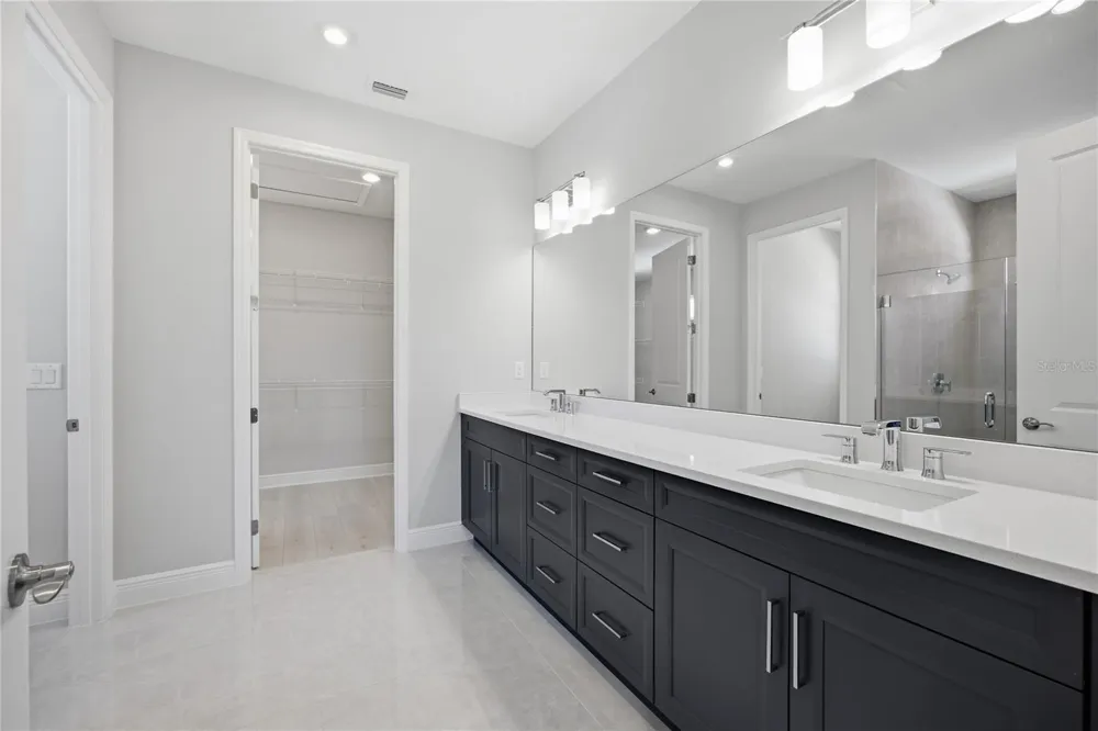 1729 POINT GRACE ROAD Tavares, FL 32778