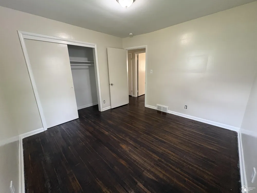 25 W Auburn Street Ecorse City, MI 48229