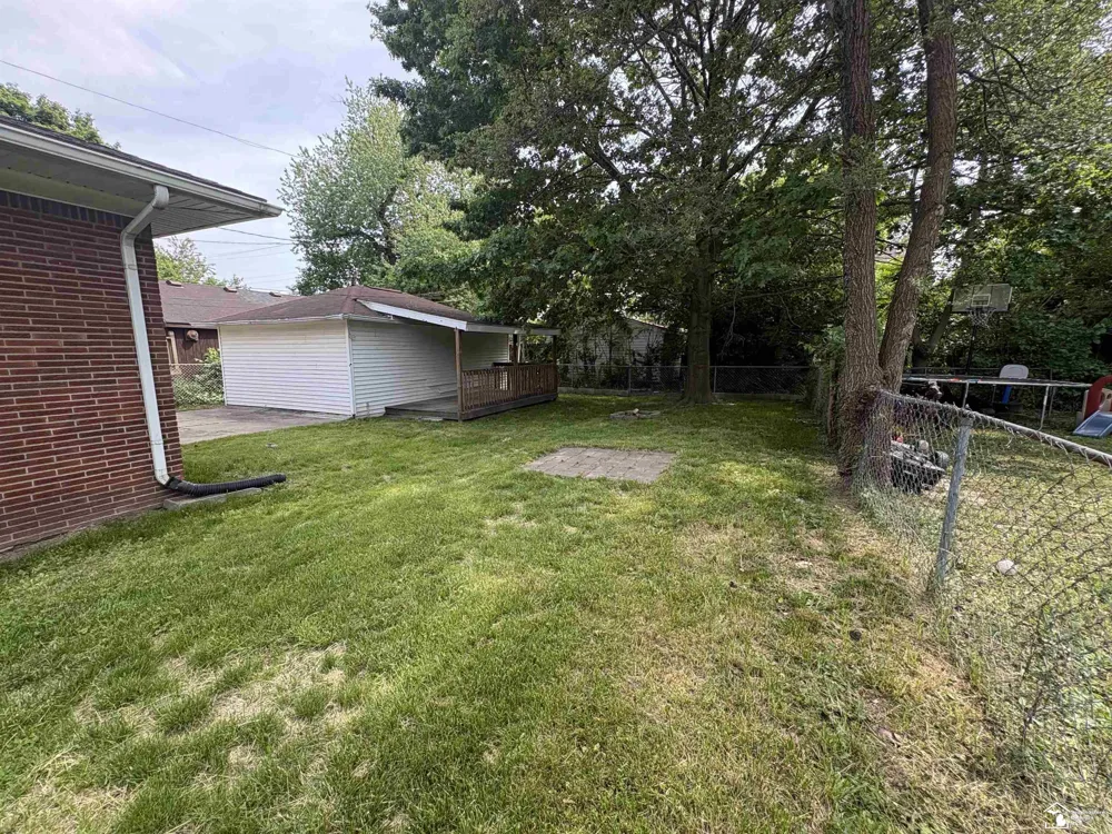 25 W Auburn Street Ecorse City, MI 48229
