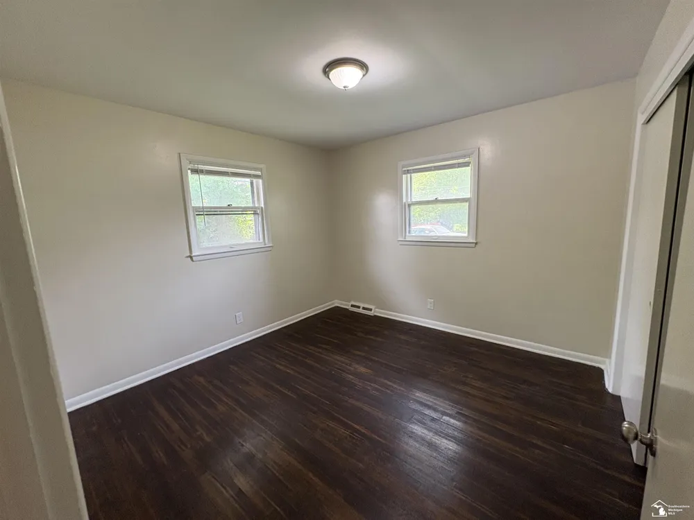 25 W Auburn Street Ecorse City, MI 48229