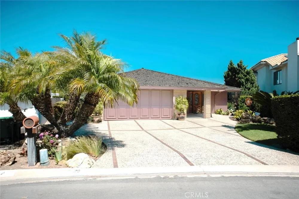 730 Saint James Place Newport Beach, CA 92663