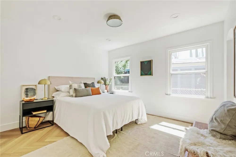 11110 Landale Street Toluca Lake, CA 91602