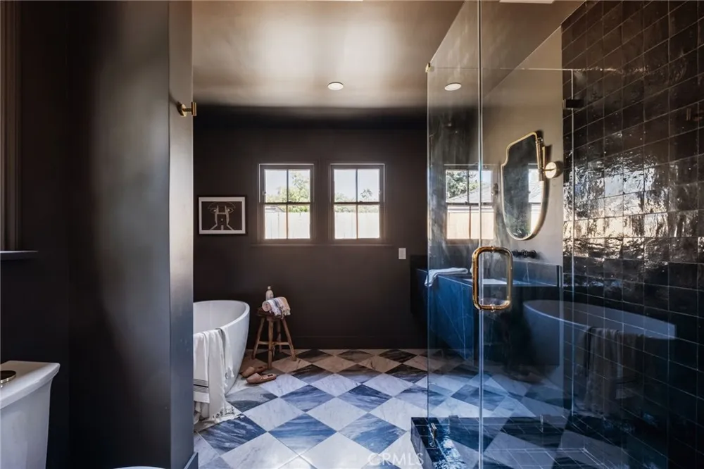 11110 Landale Street Toluca Lake, CA 91602