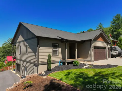 154 & 156 Dogwood Drive
