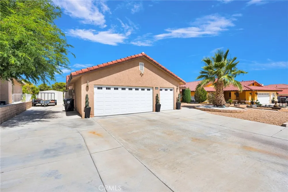 27951 Evergreen Lane Helendale, CA 92342
