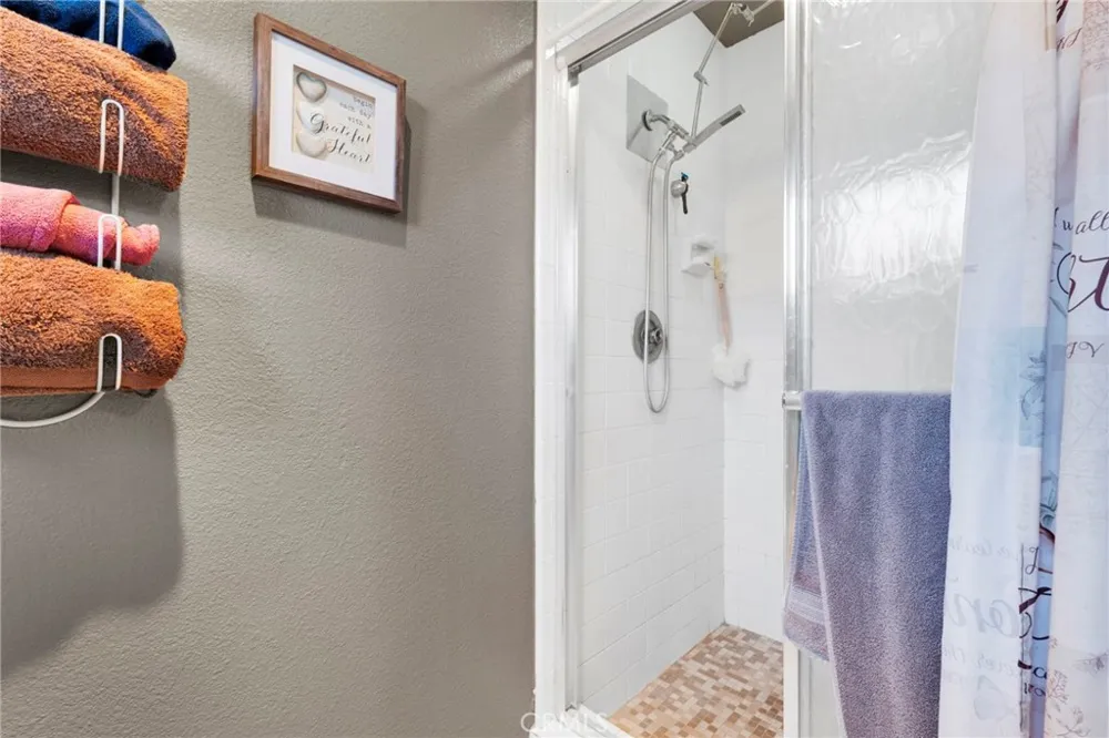 27951 Evergreen Lane Helendale, CA 92342