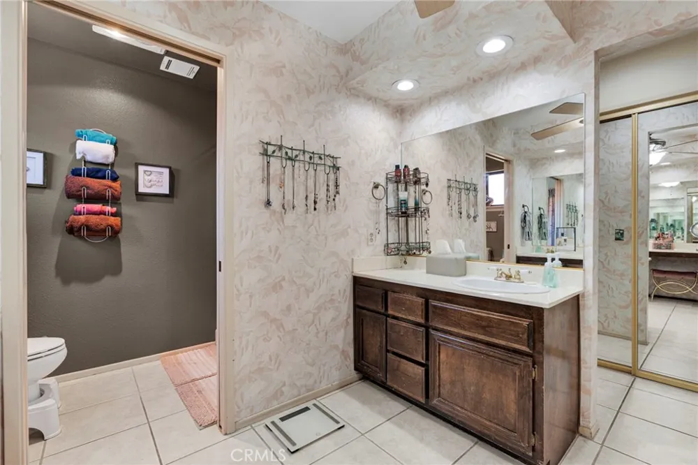 27951 Evergreen Lane Helendale, CA 92342