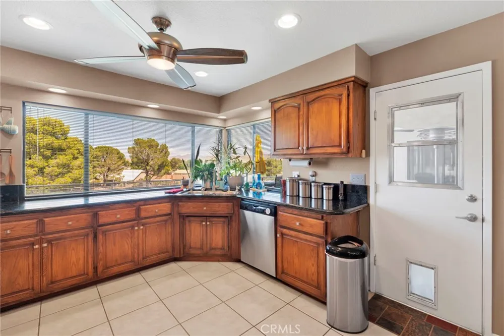 27951 Evergreen Lane Helendale, CA 92342
