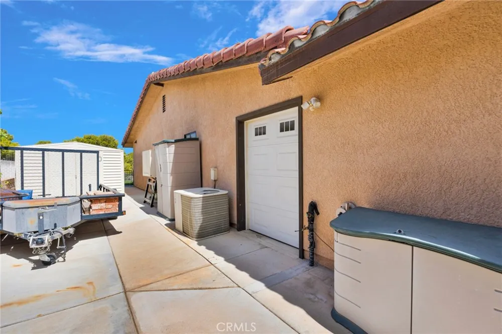 27951 Evergreen Lane Helendale, CA 92342