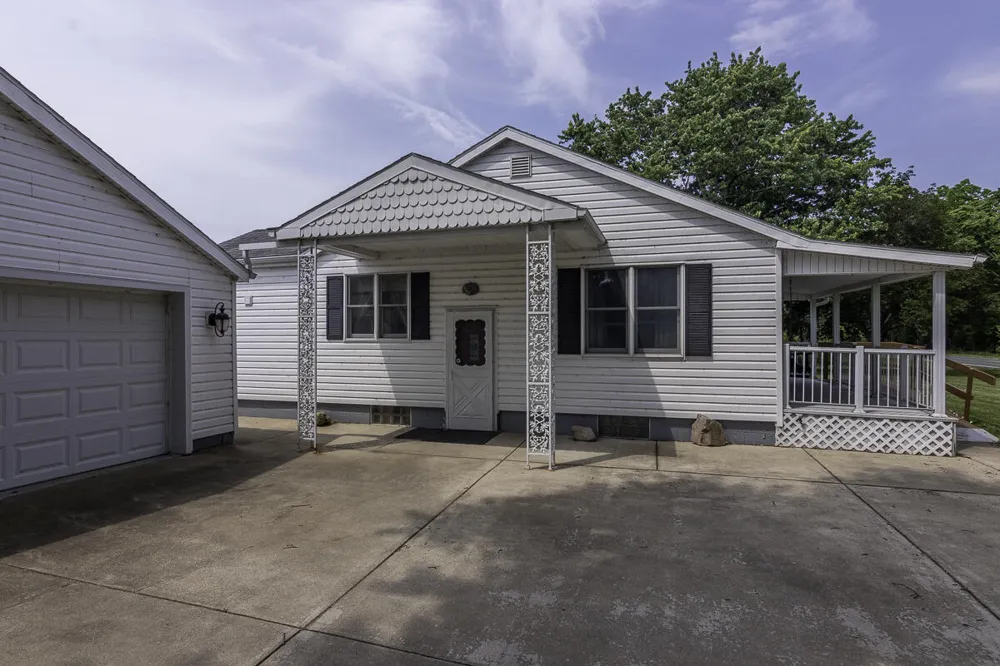 6125 W X Y AVENUE Schoolcraft, MI 49087