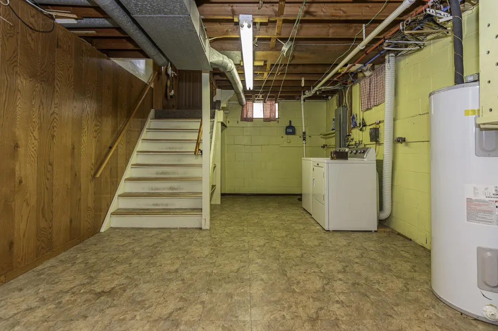 6125 W X Y AVENUE Schoolcraft, MI 49087