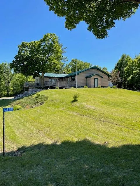 38481 County Highway 41