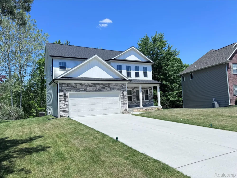 6149 Woodridge Lane Grand Blanc Charter Township, MI 48439