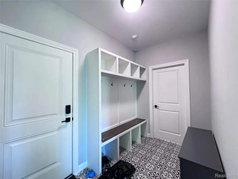 6149 Woodridge Lane Grand Blanc Charter Township, MI 48439