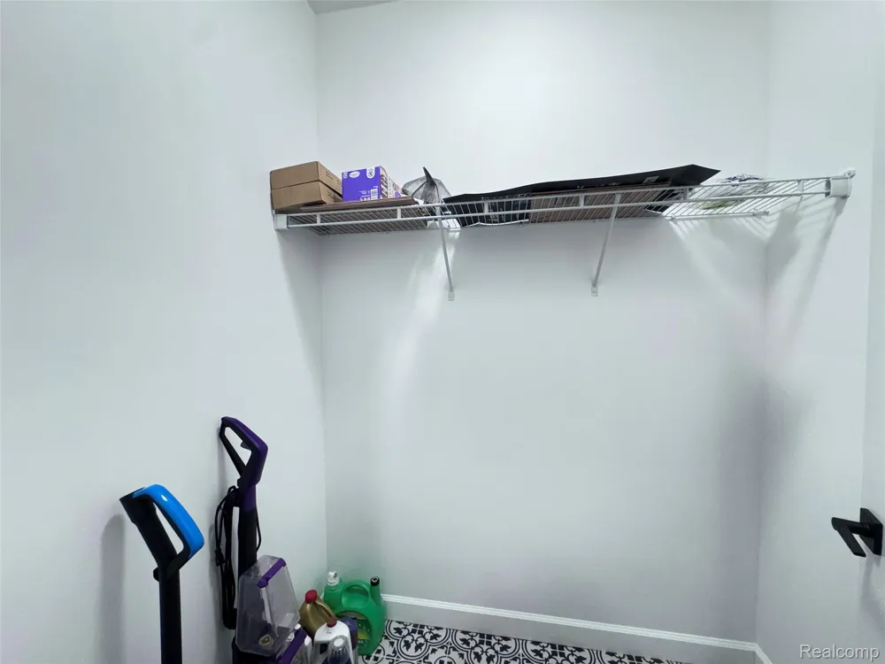 6149 Woodridge Lane Grand Blanc Charter Township, MI 48439