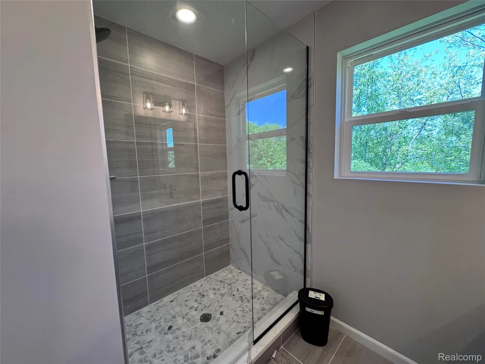 6149 Woodridge Lane Grand Blanc Charter Township, MI 48439