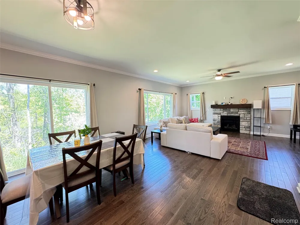 6149 Woodridge Lane Grand Blanc Charter Township, MI 48439