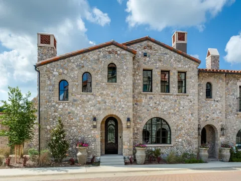 76 Cortes Drive