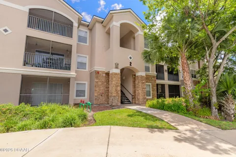 940 Village Trail #2-208