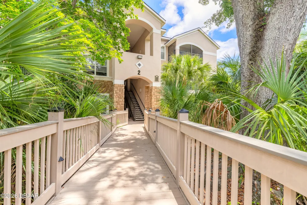 940 Village Trail #2-208 Port Orange, FL 32127