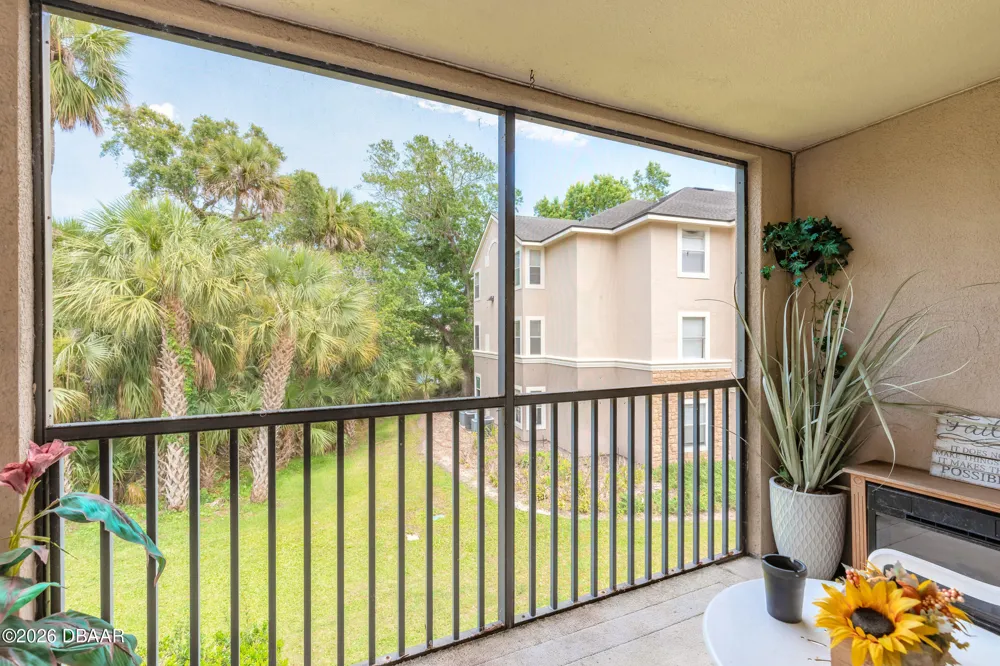 940 Village Trail #2-208 Port Orange, FL 32127