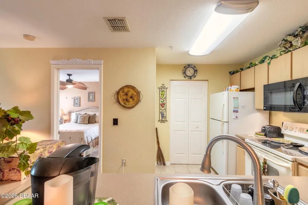 940 Village Trail #2-208 Port Orange, FL 32127