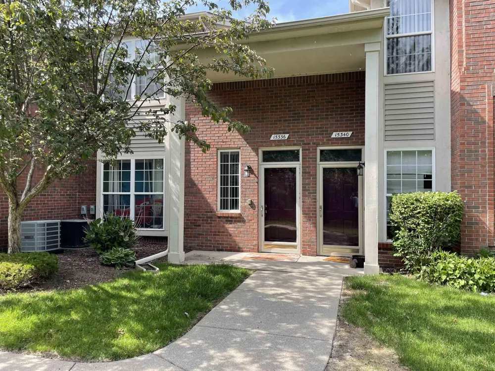 15336 Yale Drive Clinton Charter Township, MI 48038