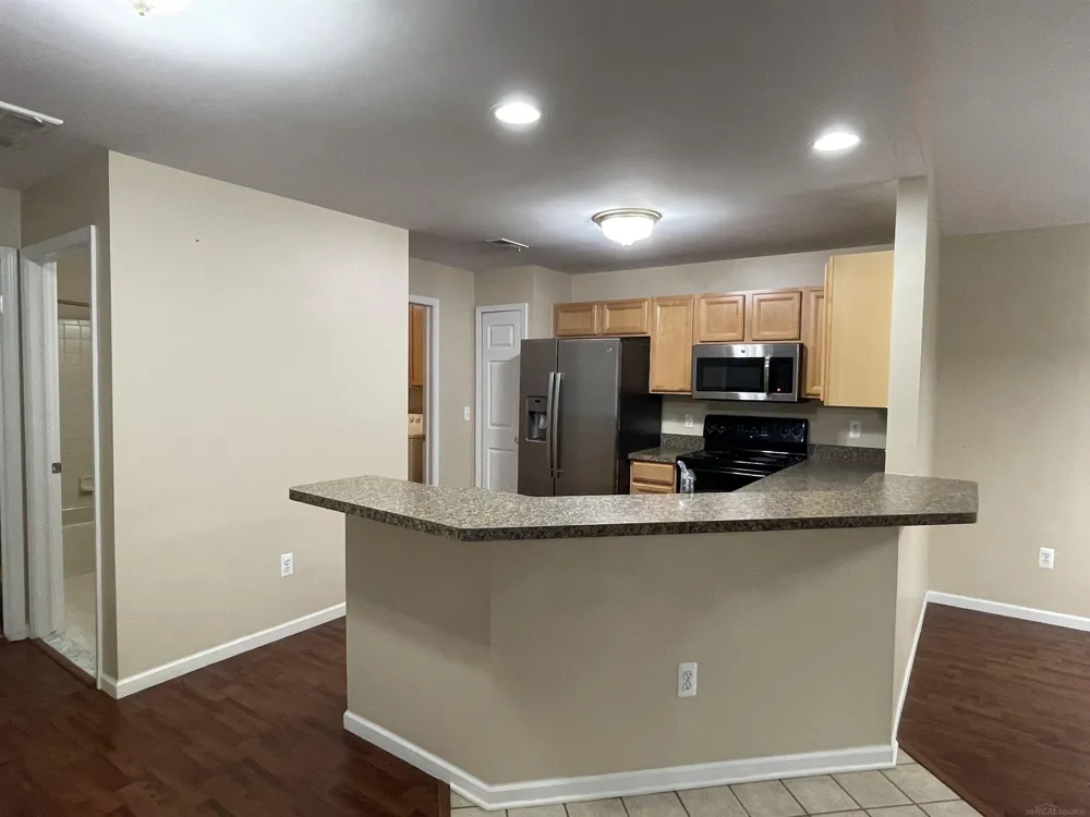 15336 Yale Drive Clinton Charter Township, MI 48038