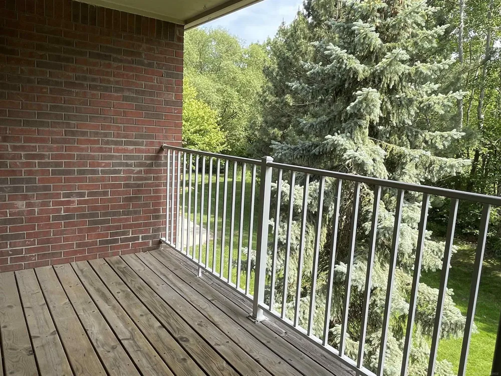 15336 Yale Drive Clinton Charter Township, MI 48038