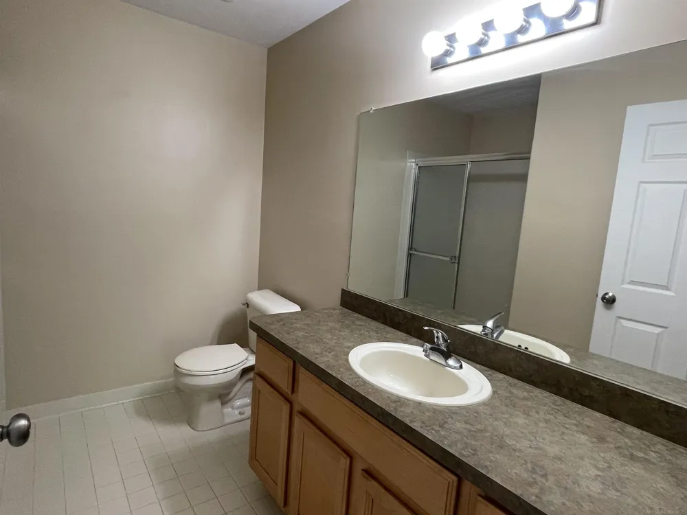 15336 Yale Drive Clinton Charter Township, MI 48038