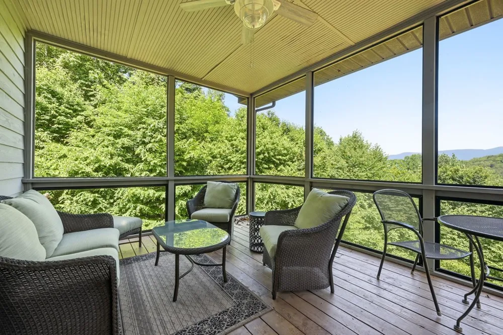 Eagles Way Bryson City, NC 28713