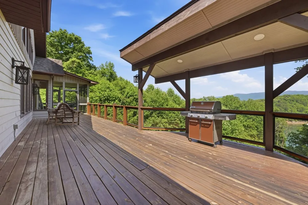 Eagles Way Bryson City, NC 28713