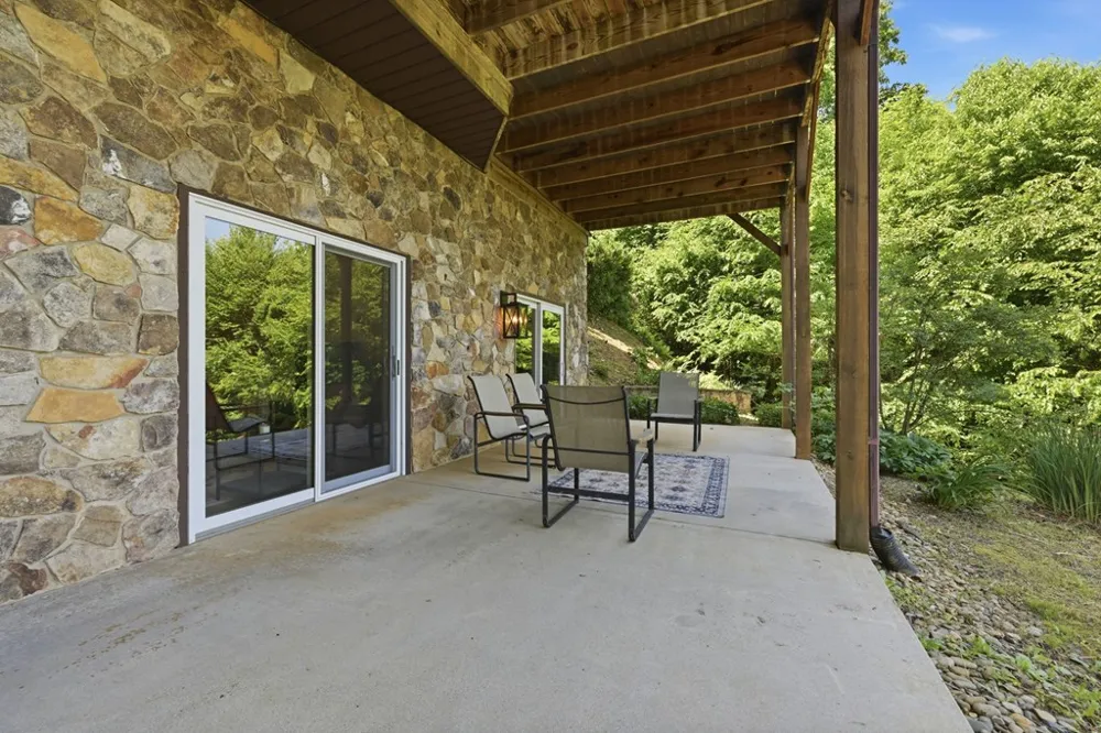 Eagles Way Bryson City, NC 28713