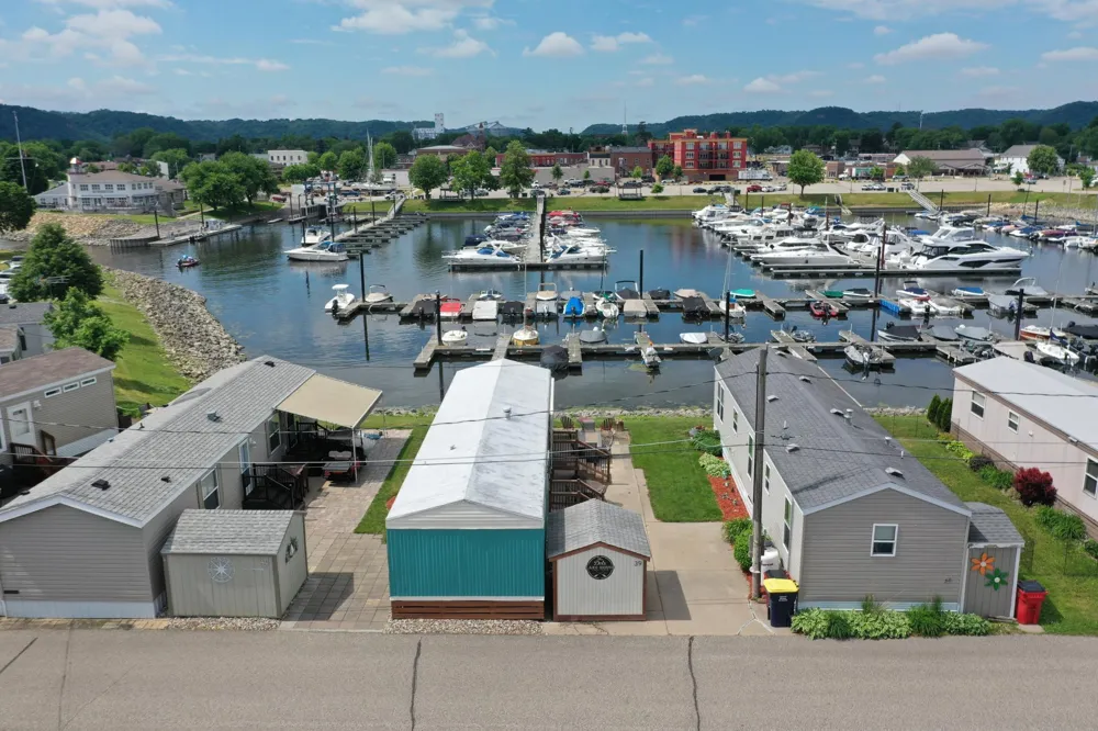201 S Franklin Street #39 Lake City, MN 55041