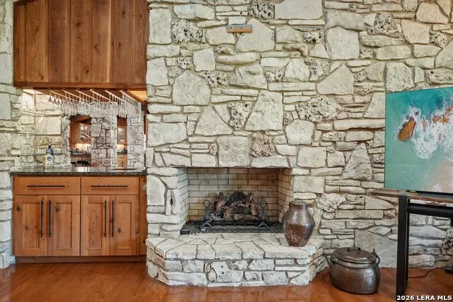 722 W Lacey Oaks Parkway Kerrville, TX 78028