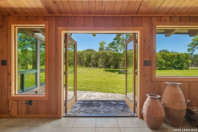 722 W Lacey Oaks Parkway Kerrville, TX 78028