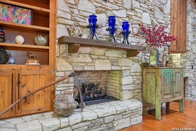 722 W Lacey Oaks Parkway Kerrville, TX 78028