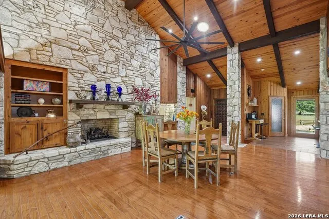 722 W Lacey Oaks Parkway Kerrville, TX 78028