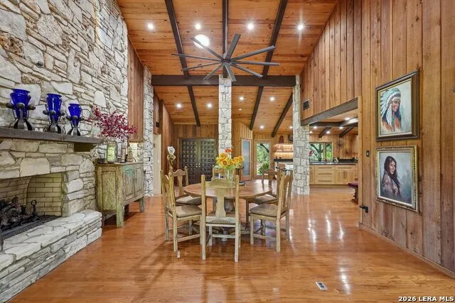 722 W Lacey Oaks Parkway Kerrville, TX 78028
