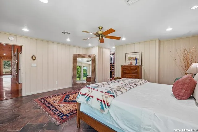 722 W Lacey Oaks Parkway Kerrville, TX 78028
