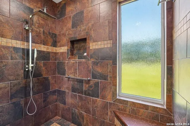 722 W Lacey Oaks Parkway Kerrville, TX 78028