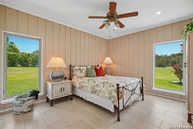 722 W Lacey Oaks Parkway Kerrville, TX 78028