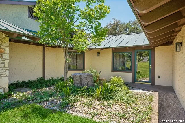 722 W Lacey Oaks Parkway Kerrville, TX 78028