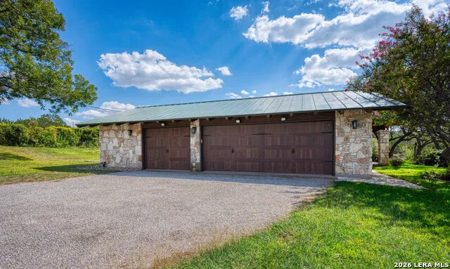 722 W Lacey Oaks Parkway Kerrville, TX 78028