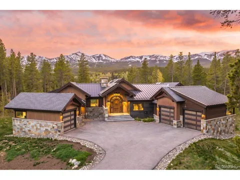 11 Dyer Trail