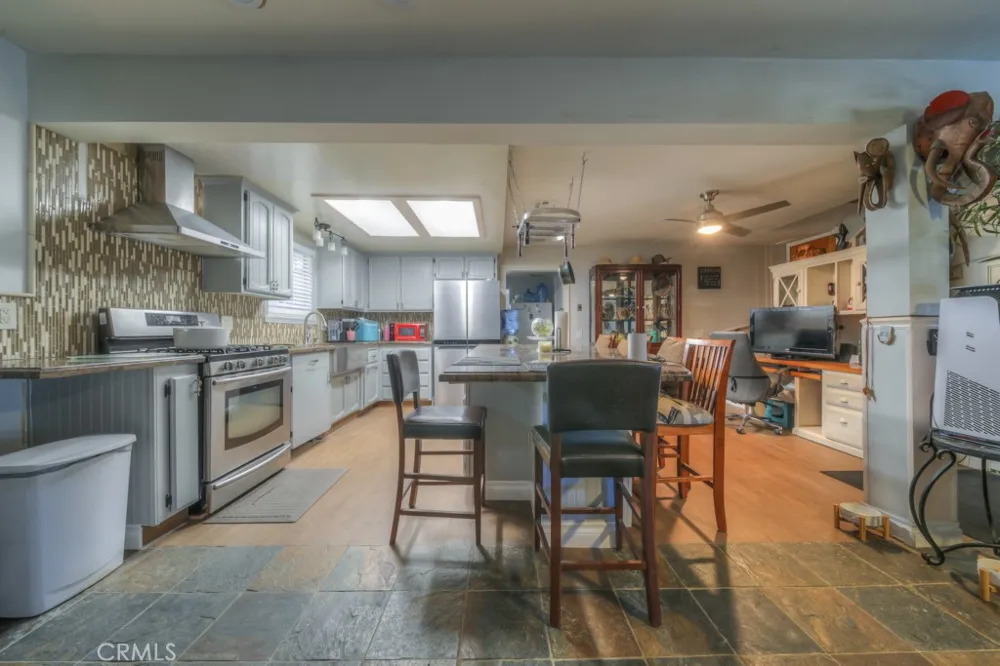 59145 Roger Anza, CA 92539