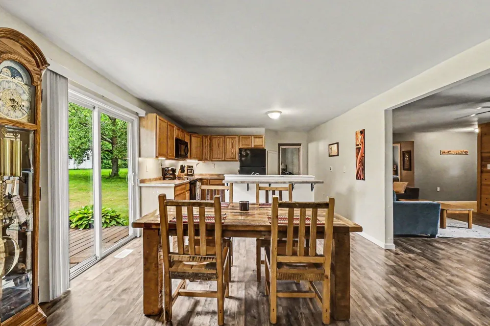11332 Crestview Drive E Cement City, MI 49233