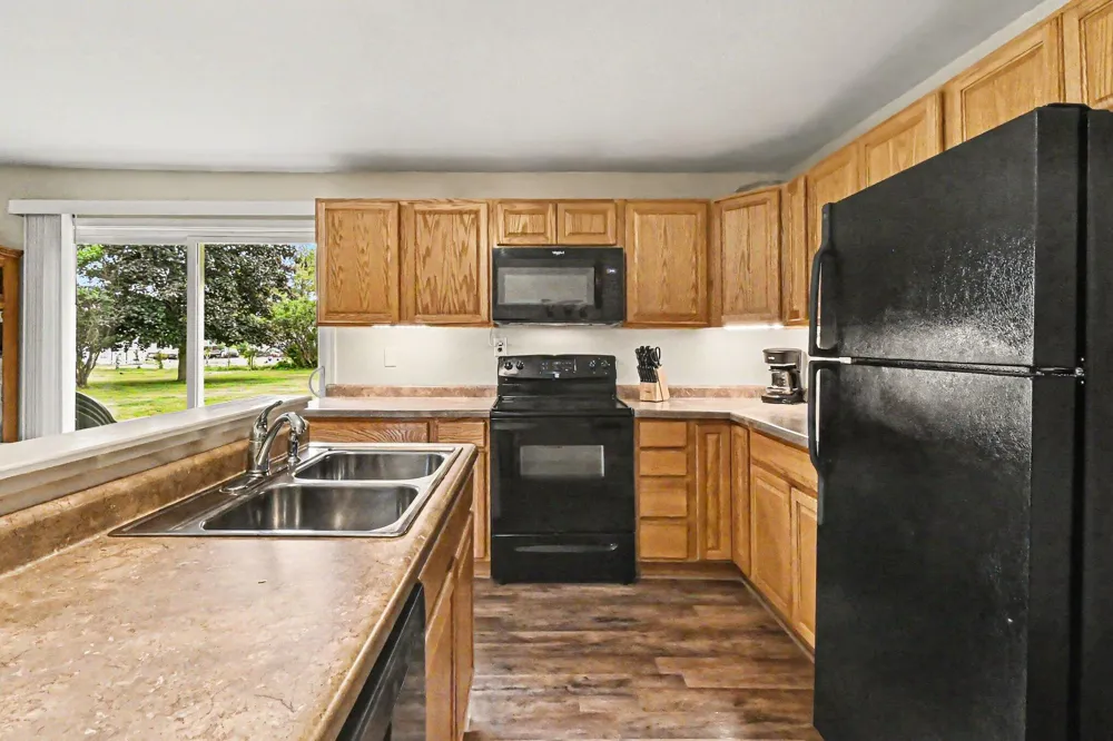 11332 Crestview Drive E Cement City, MI 49233