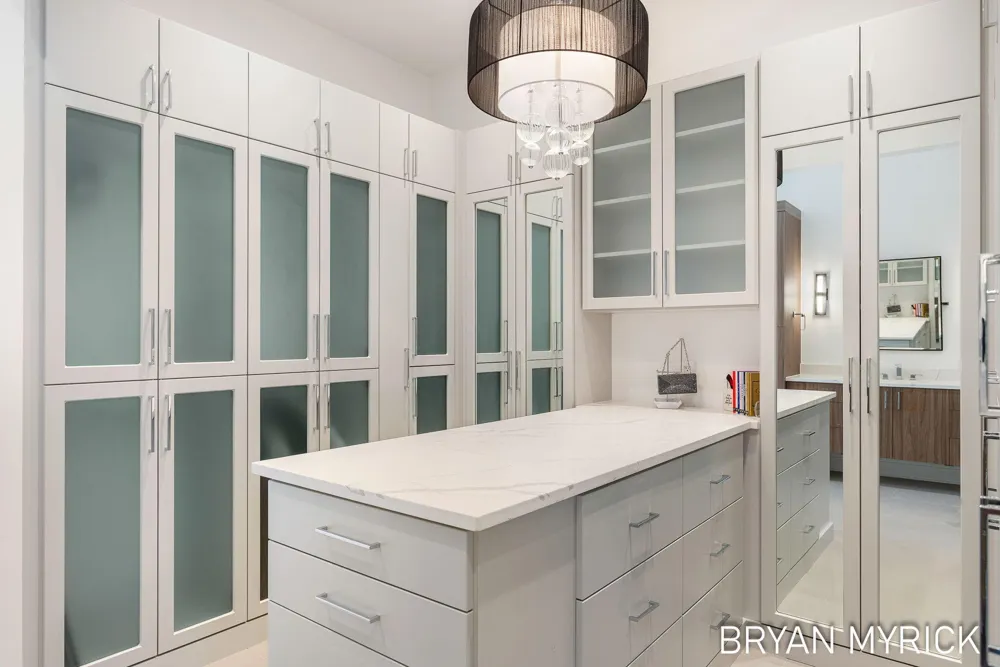 159 S River Avenue #505 Holland City, MI 49423