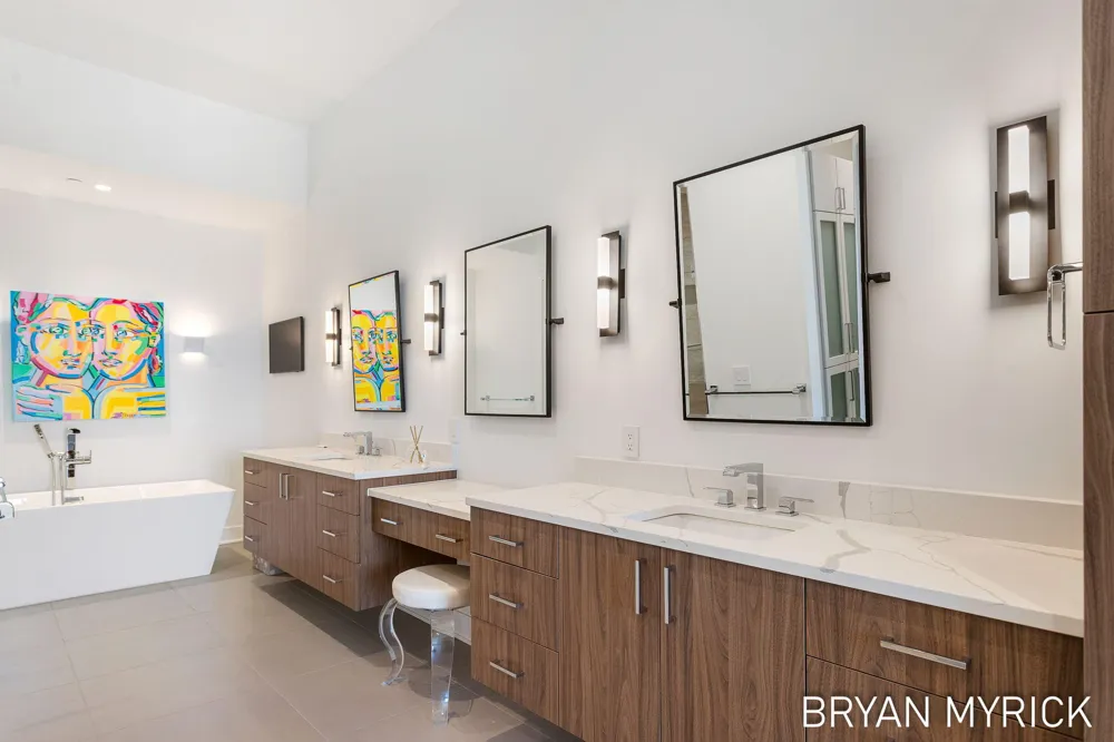 159 S River Avenue #505 Holland City, MI 49423